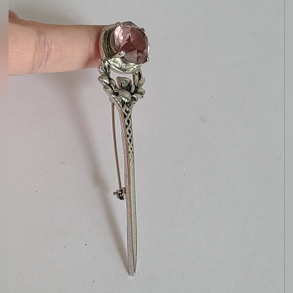 Vintage Silver Tone Pink Amethyst Glass Scottish Thistle Sword Kilt Brooch Pin - Picture 10 of 12